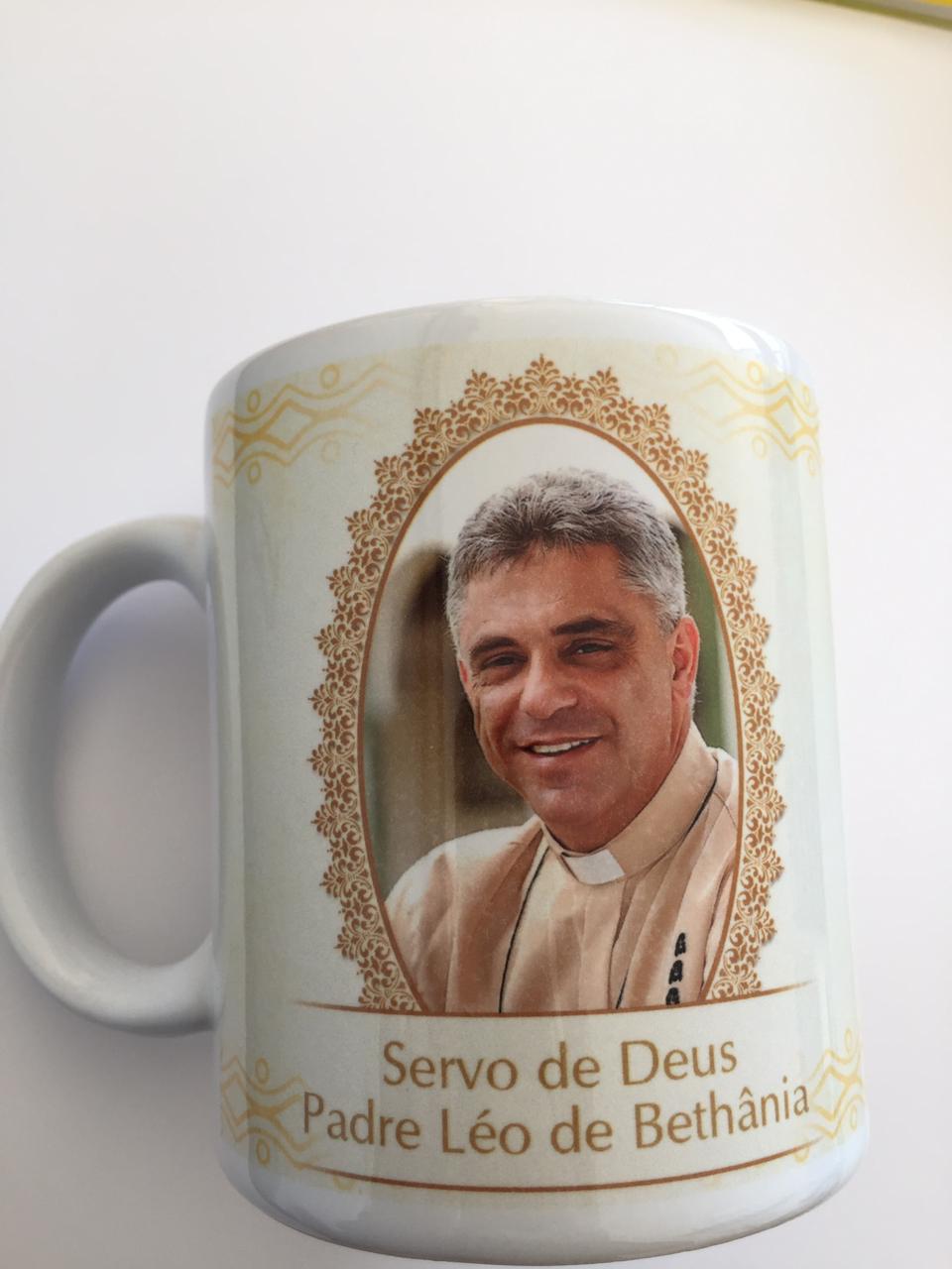 Caneca Padre Léo